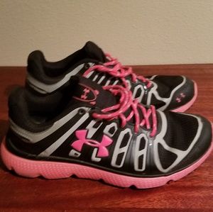 Under armor womens size 8.5 shoes